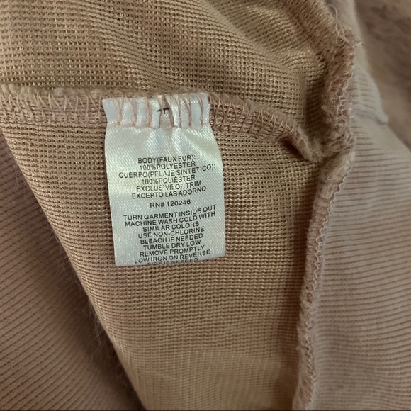 SOLD Blush eyelash sweater - Picture 7 of 8